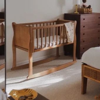 Mini lozeczko Noble Crib Woodies Safe Dreams, dostawka do lozka, kolyska dla dziecka, lozeczko, lozeczko niemowlece, lozeczko dla niemowlaka, wyprawka dla noworodka, meble dzieciece